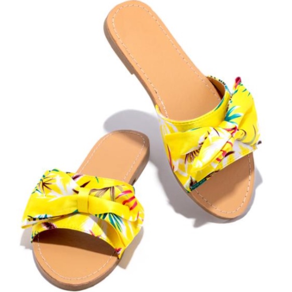 Summer Floral Slides- Yellow - Picture 2 of 6